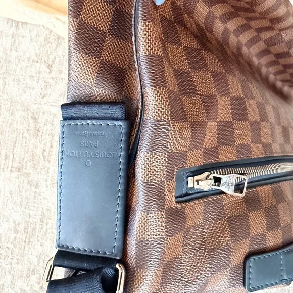 Louis Vuitton messenger bag - Picture 6 of 9
